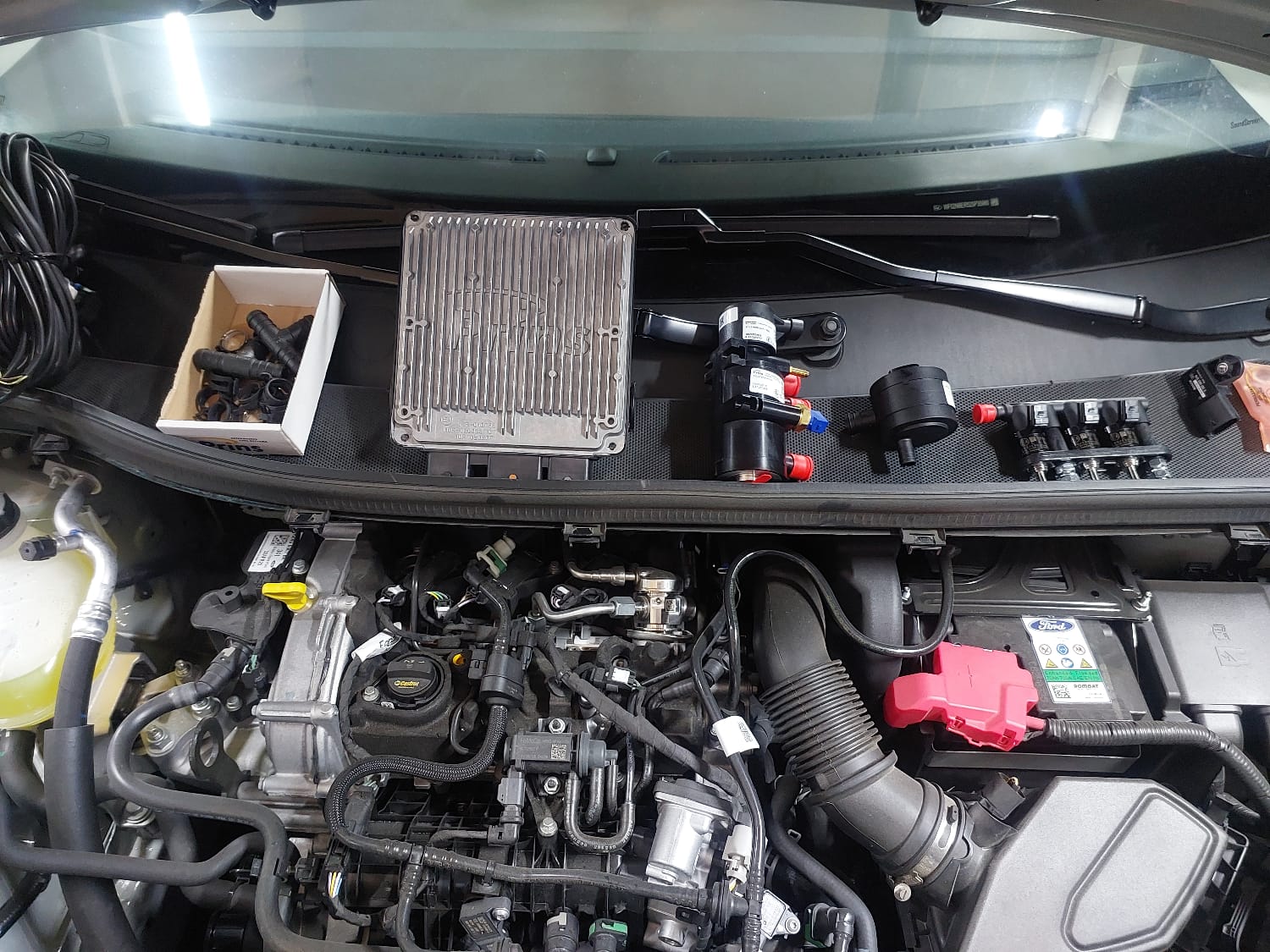 1-0-ford-courier-prins-vsi3-lpg-montaji-(3)_e2c48.jpg